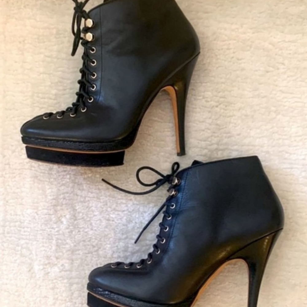 Ann Taylor Aixa lace up boots